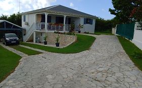 Grand F2 A 15 Minutes A Pied De La Plage De Bois Jolan